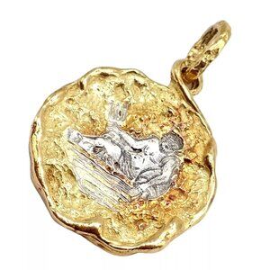 Rare! Vintage Chaumet Paris 18k Yellow Gold Zodiac Aquarius Pendant Medallion